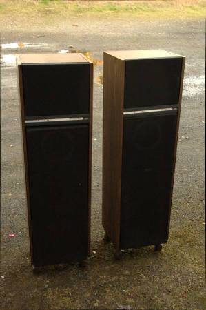 Pair of Vintage Bose StudioCraft Tower Speakers