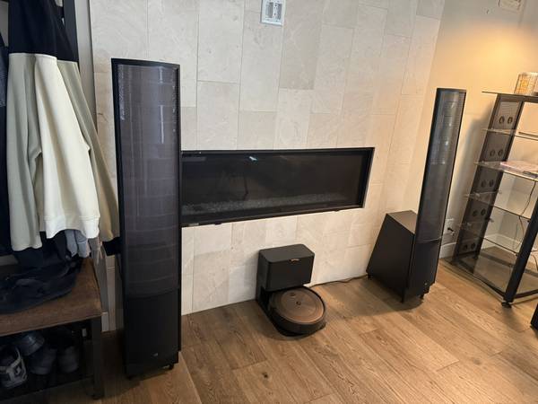 Pair of Martin Logan esl x speakers 1200obo