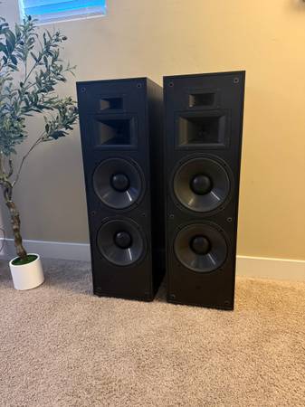 Klipsch KLF-30 Tower Speakers