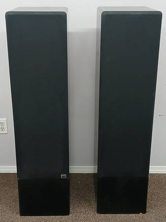 Vintage Nelson Reed 8-04/BI Tower Speakers (1 Working, 1 For Repair)