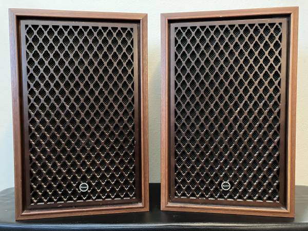Sansui SP-50 Speakers
