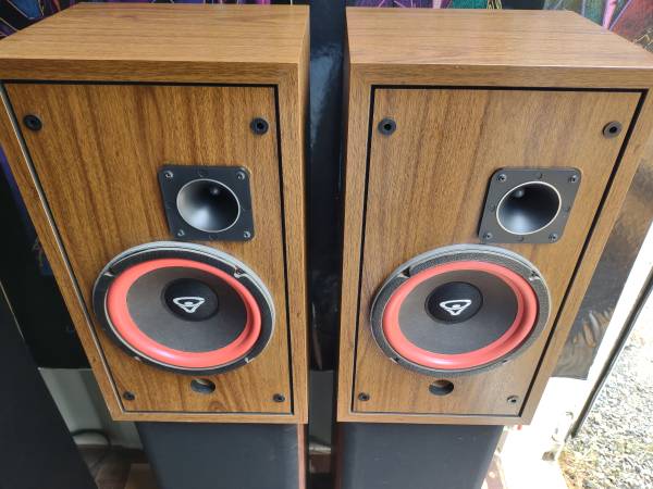 Cerwin Vega D-1E Stereo Loudspeakers